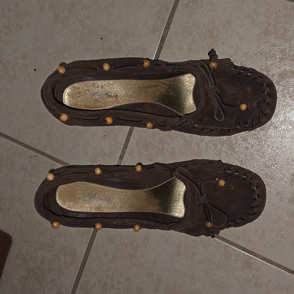 Sam Edelman Size 10 brown suede moccasin wedge.
